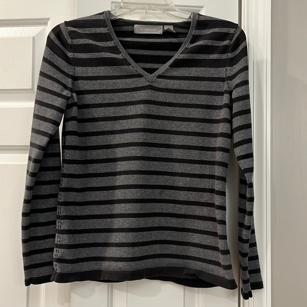 Liz Claiborne striped sweater v-neck size M
